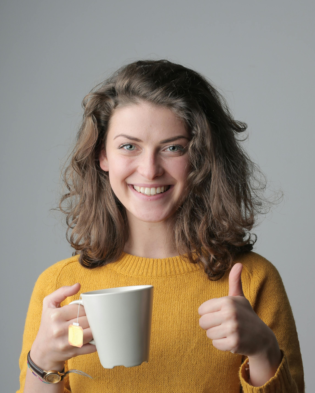 Przykładowe zdjęcie osoby wykonane z bliskiej odległości. Na podstawie tego zdjęcia chcę wykonać portret ołówkiem.